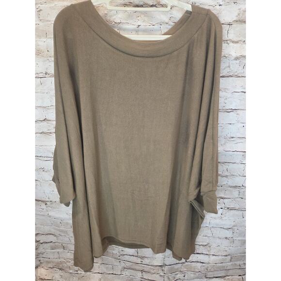 Andree By Unit Top Size 1x Sweater Bat Type Sleeves Round Neck NWT Brown - Picture 1 of 3